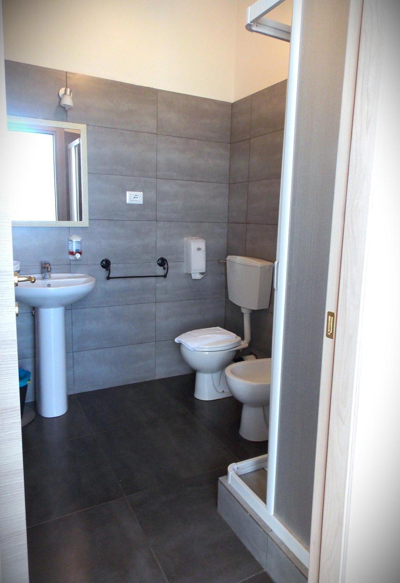 Central House Reggio di Calabria Zewnętrze zdjęcie